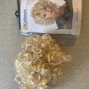 Curly blonde wig